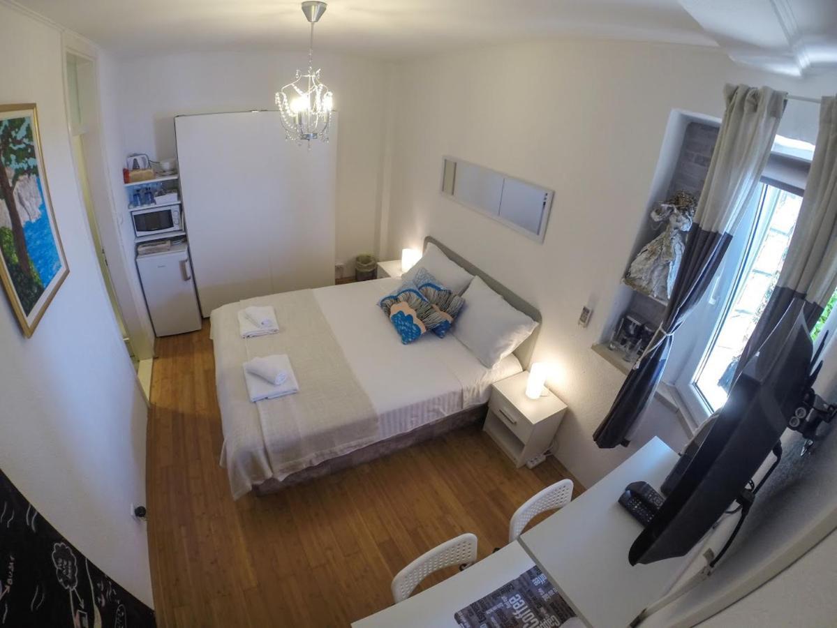 Apartment And Room Sveti Jakov Dubrovnik Exterior photo